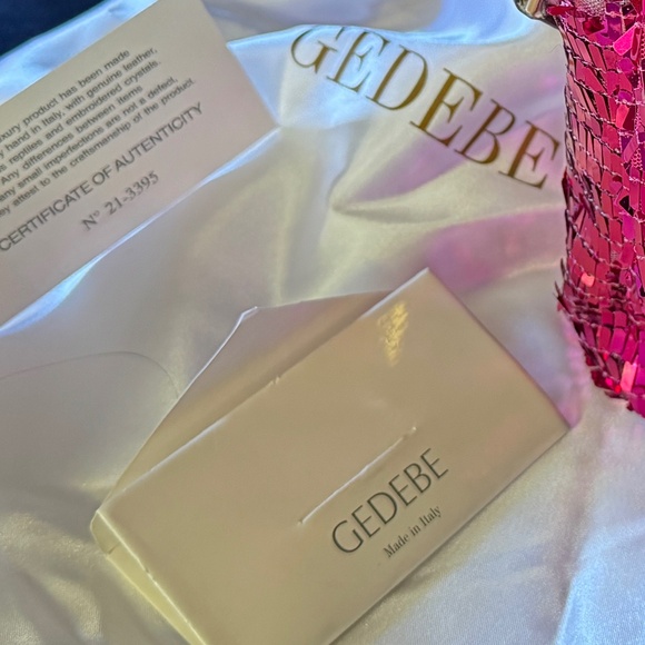 NWT: Stunning Gedebe Luxury Leather baguette - Picture 11 of 13